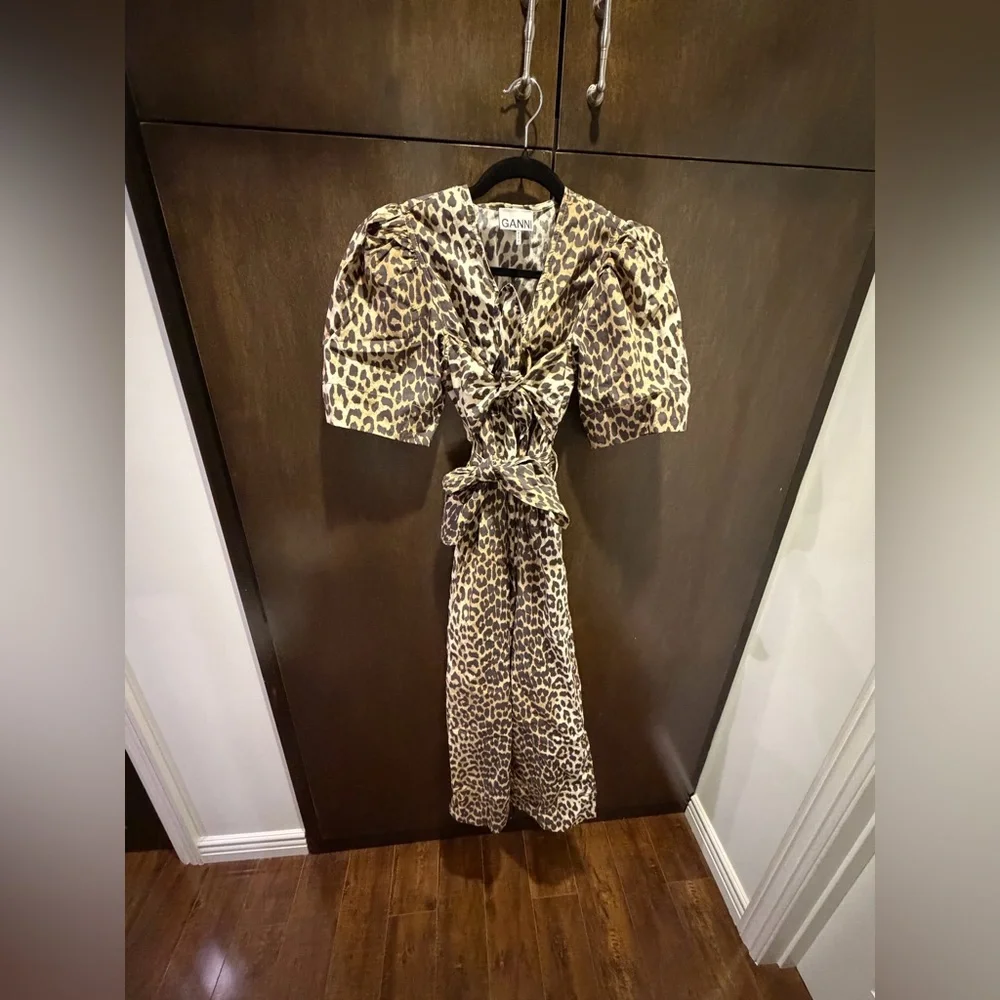 GANNI Leopard Printed Cotton Tie Strap Midi Dress - Picture 4 of 8